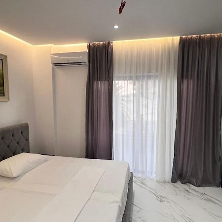 Lezet Hotel Sarande Exterior photo
